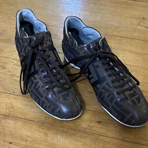 Fendi Men's low cut Zucca canvas leather black and brown logo